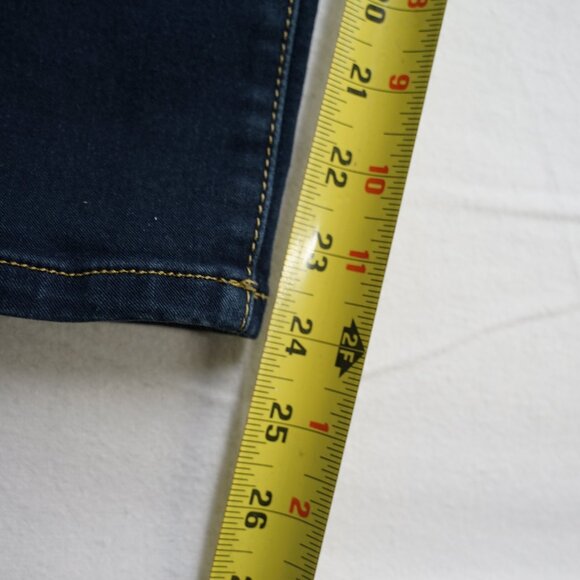 Women's Michael Kors Jeans, Size 6 - Picture 13 of 14